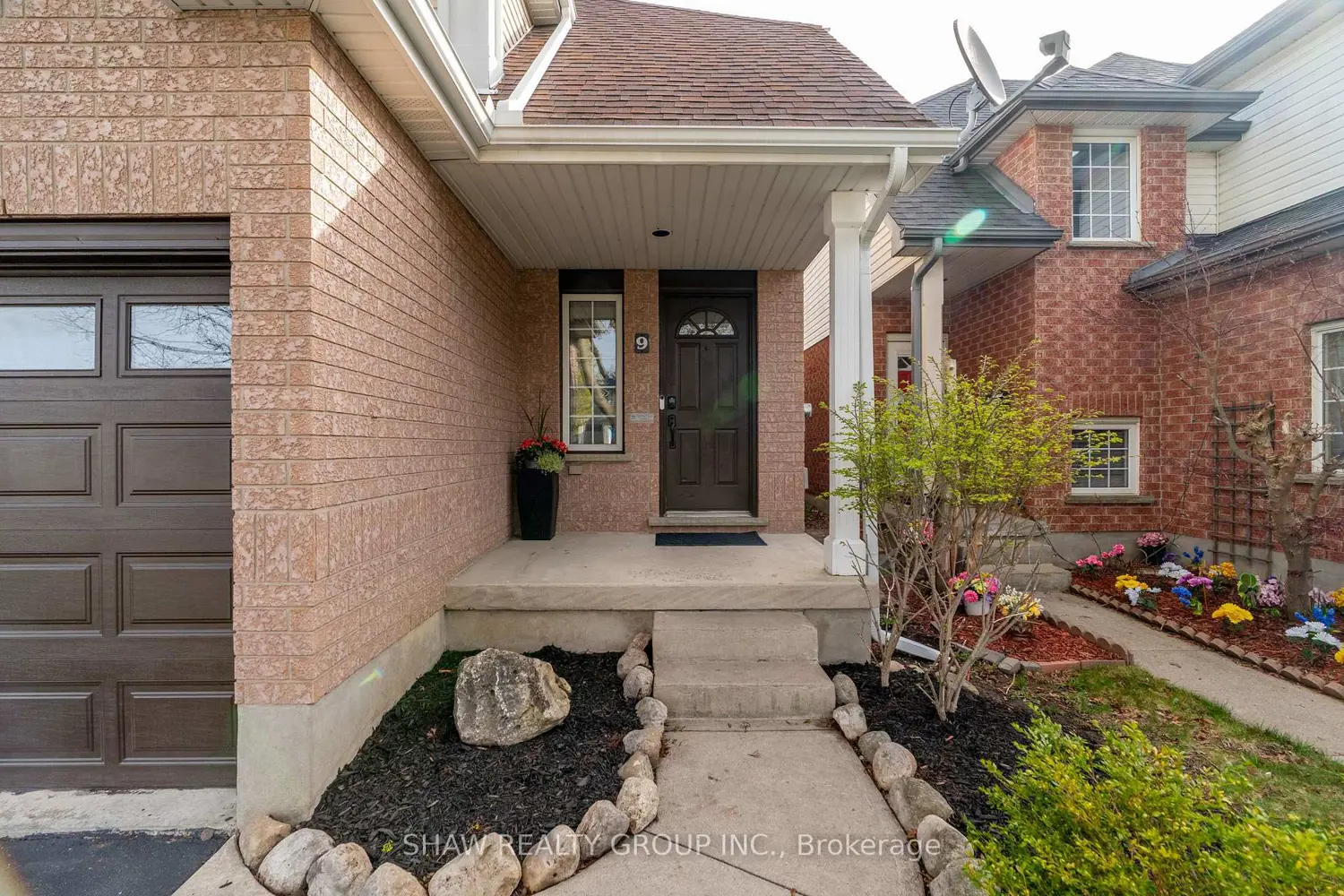 9 Gaw Crescent photo 2