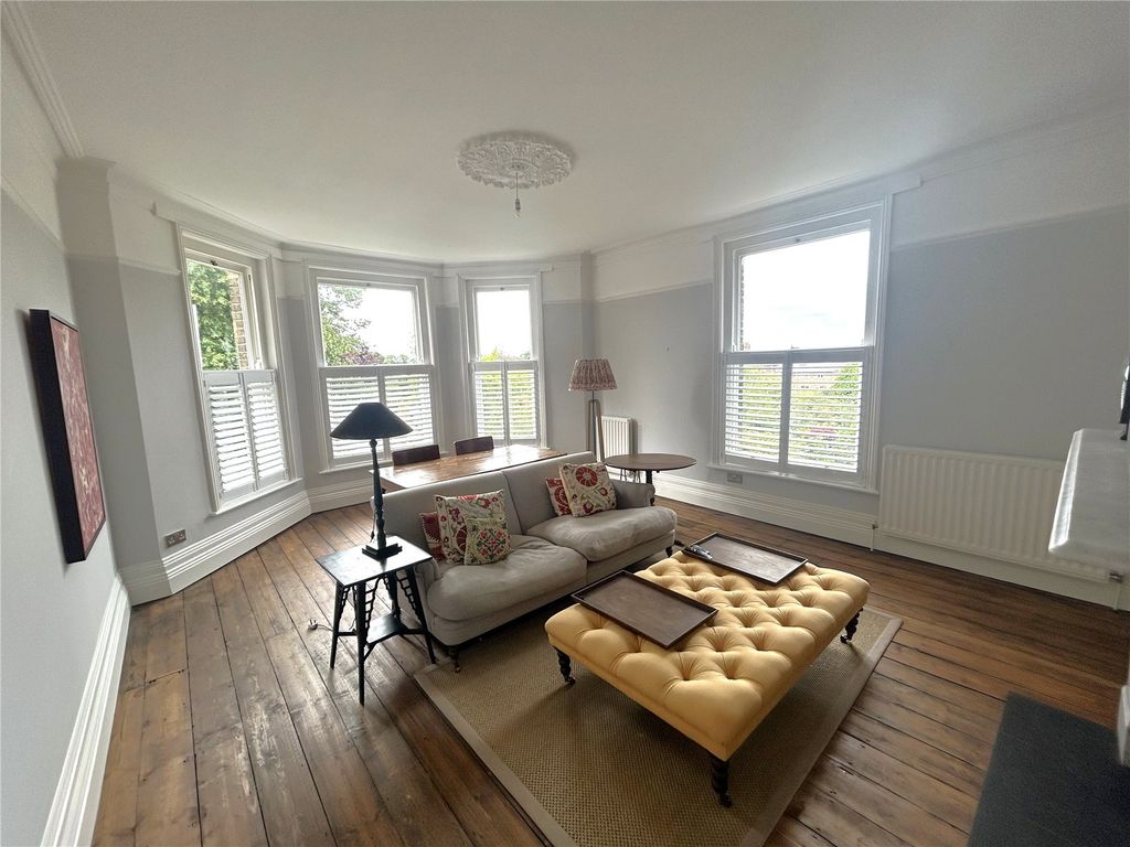 Additional image 2 of 2 bed flat for saleElm Grove Road, Salisbury, Wiltshire SP1