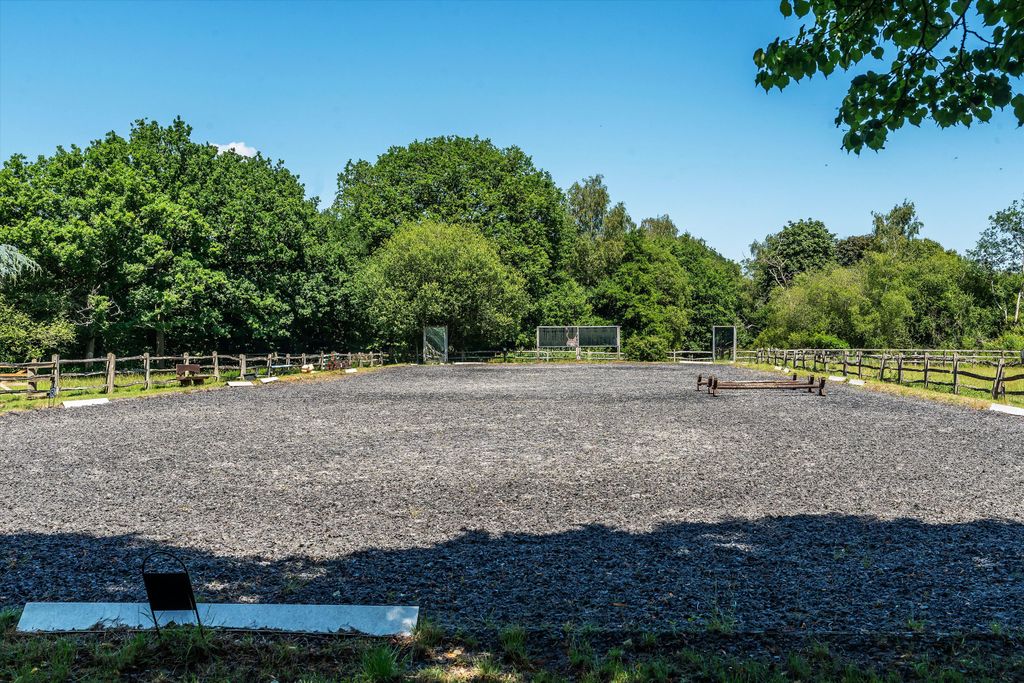 Additional image 23 of 4 bed farm for saleTrunley Heath Road, Bramley, Surrey GU5