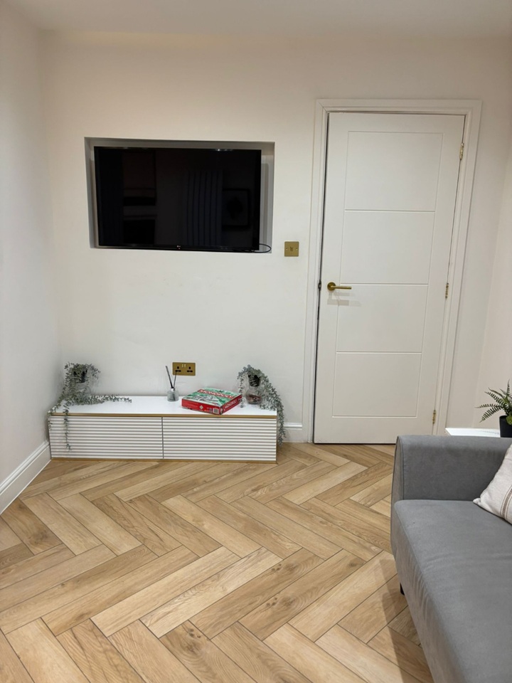 Additional image 7 of Studio Flat, Grafton Road, NW5, N1 7GU