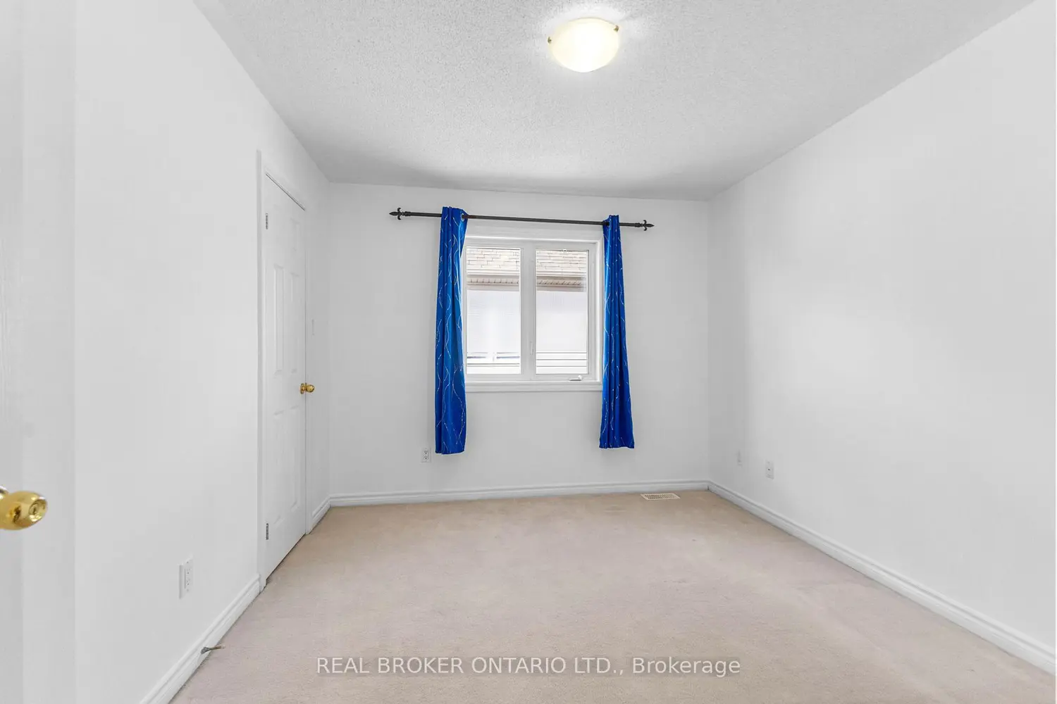 Additional image 13 of 2014 Jasper Avenue