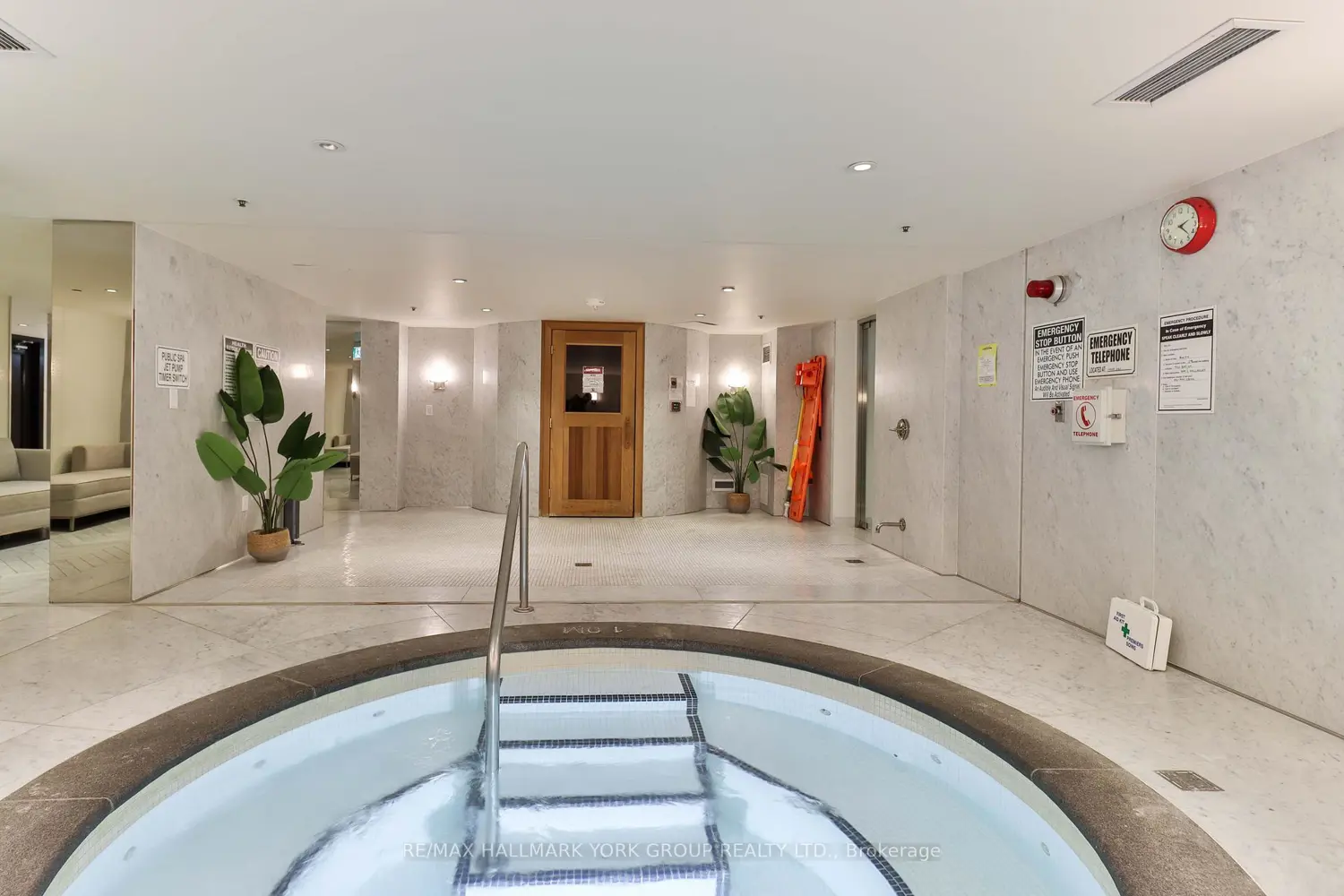 Additional image 16 of 955 Bay Street 3703