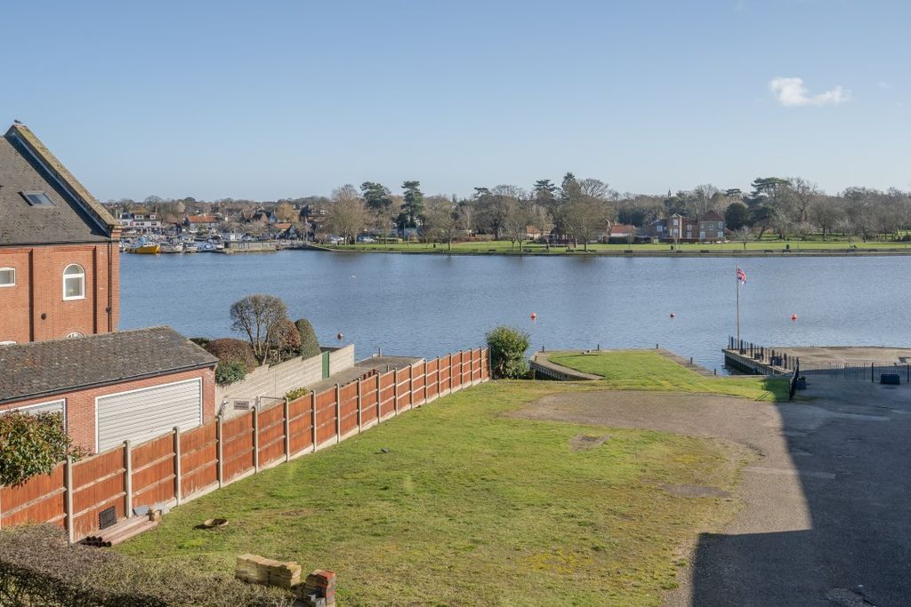 Additional image 7 of 3 bed flat for saleMaltsters Way, Oulton Broad NR32