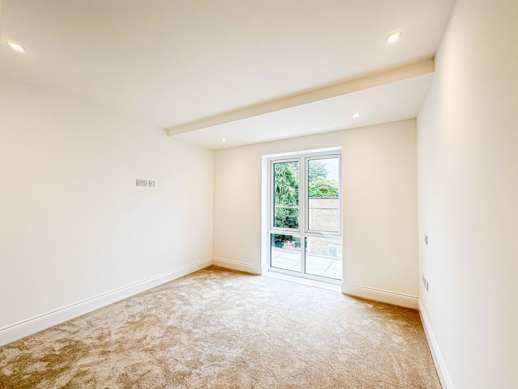 Additional image 8 of 3 bed flat for sale5 Bryan Court, 4 Rocky Lane CH60