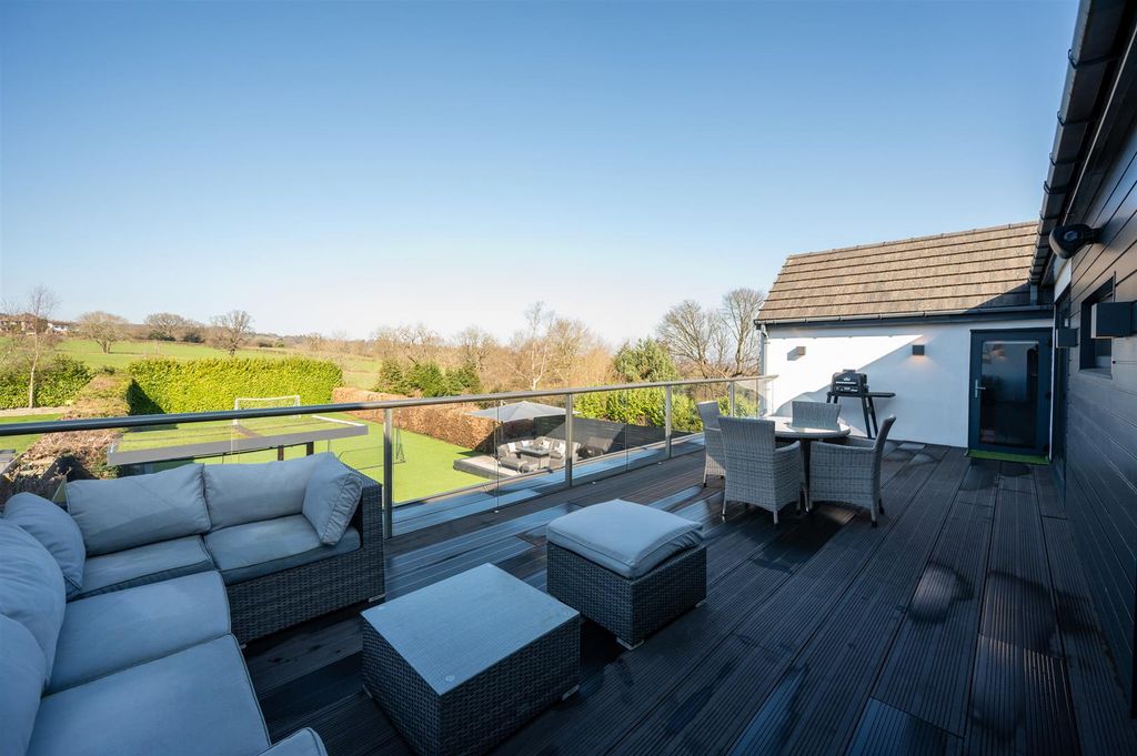 Additional image 27 of 5 bed detached house for saleDore Road, Sheffield S17