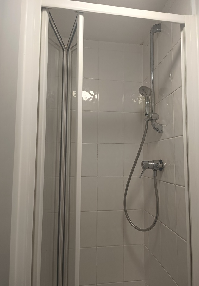 Additional image 6 of Room in a Shared Flat, Calthorpe Court, B5, N1 7GU