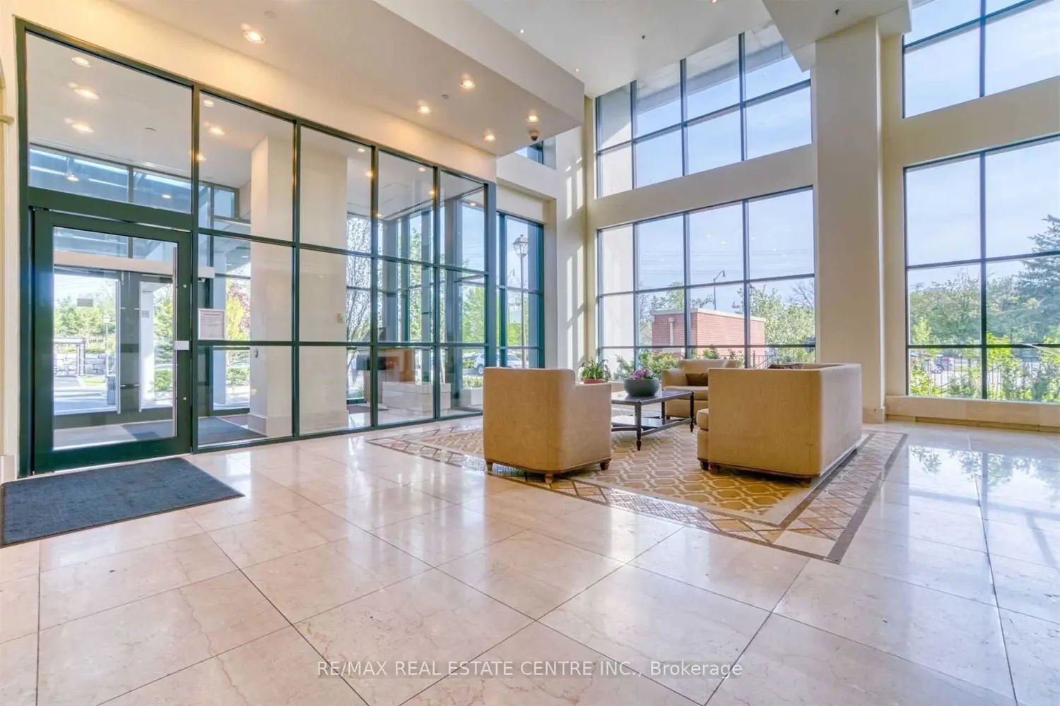 Additional image 4 of 100 John Street 1203