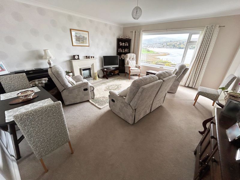 Additional image 4 of 2 bed flat for saleWarren Drive, Deganwy LL31