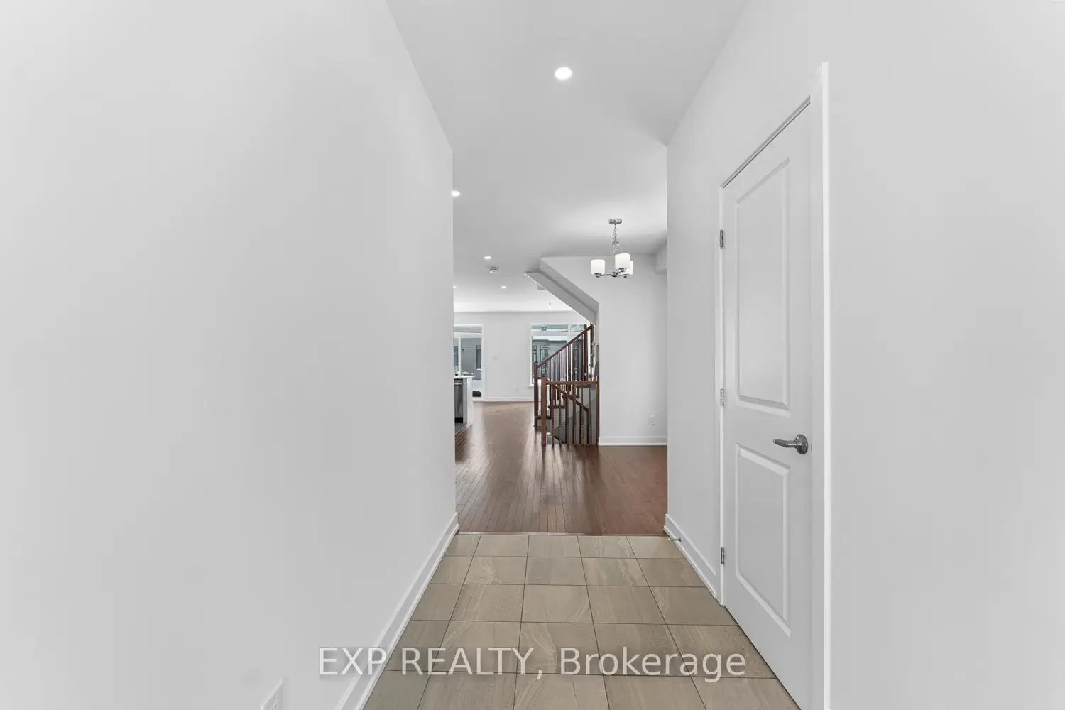 Additional image 3 of 27 Moosonee Crescent