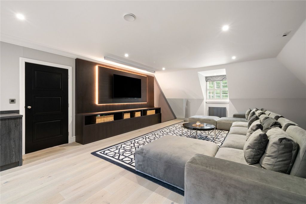 Additional image 14 of 6 bed detached house for saleHeathfield Avenue, Sunninghill, Berkshire SL5