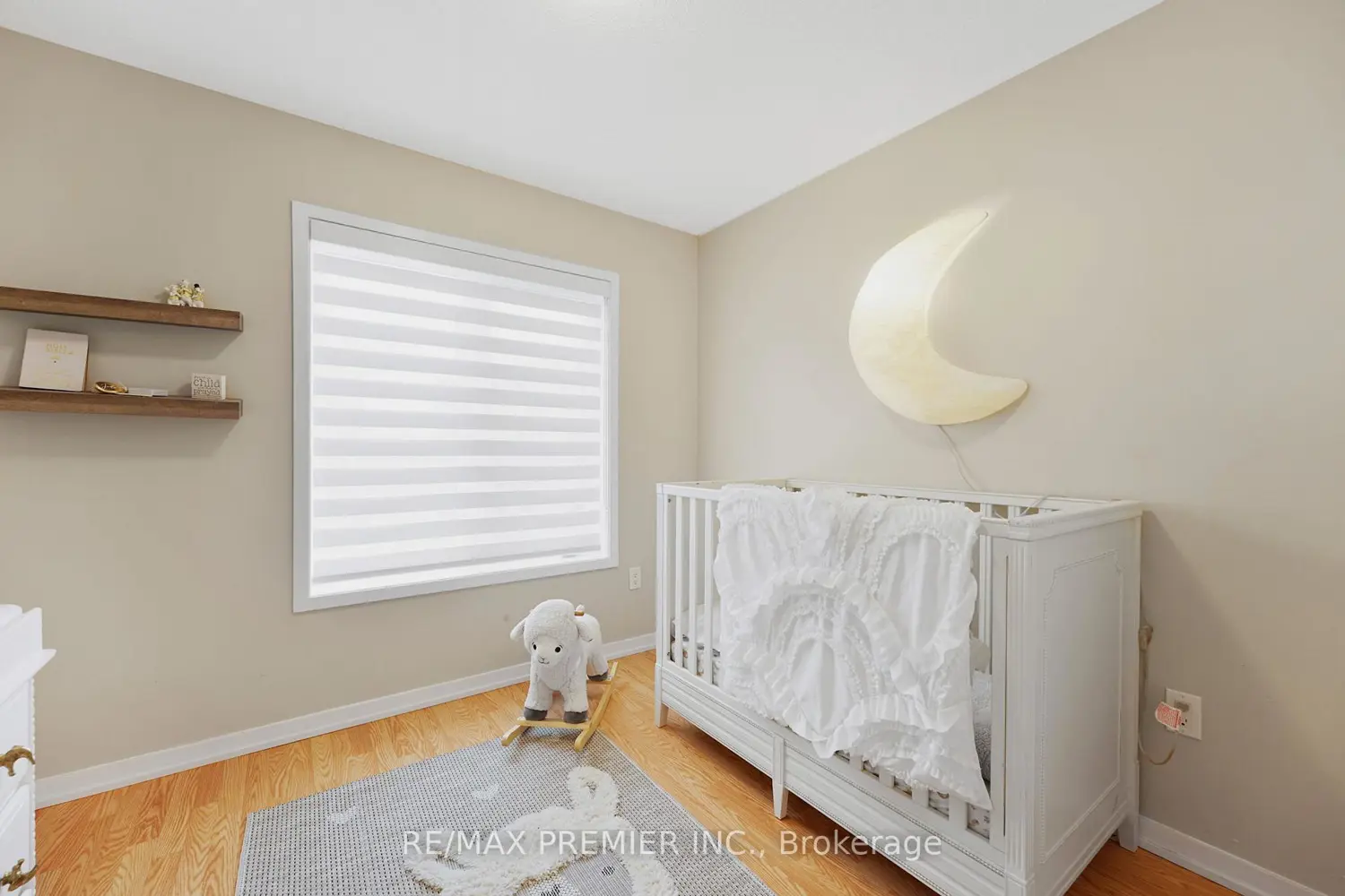 Additional image 18 of 12 Heathrow Lane