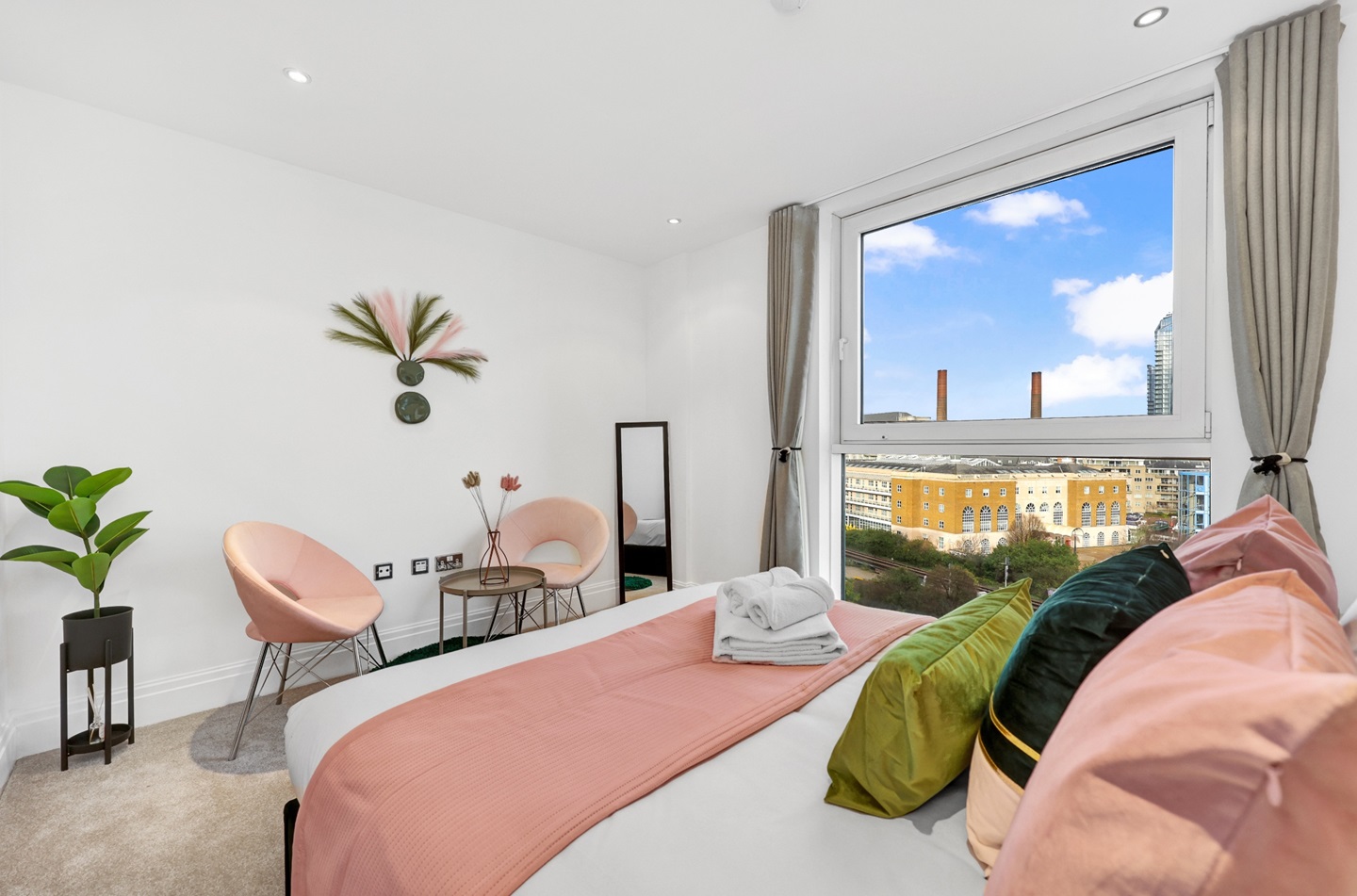 Additional image 12 of 3 Bed Flat, Thames Point, SW6, N1 7GU