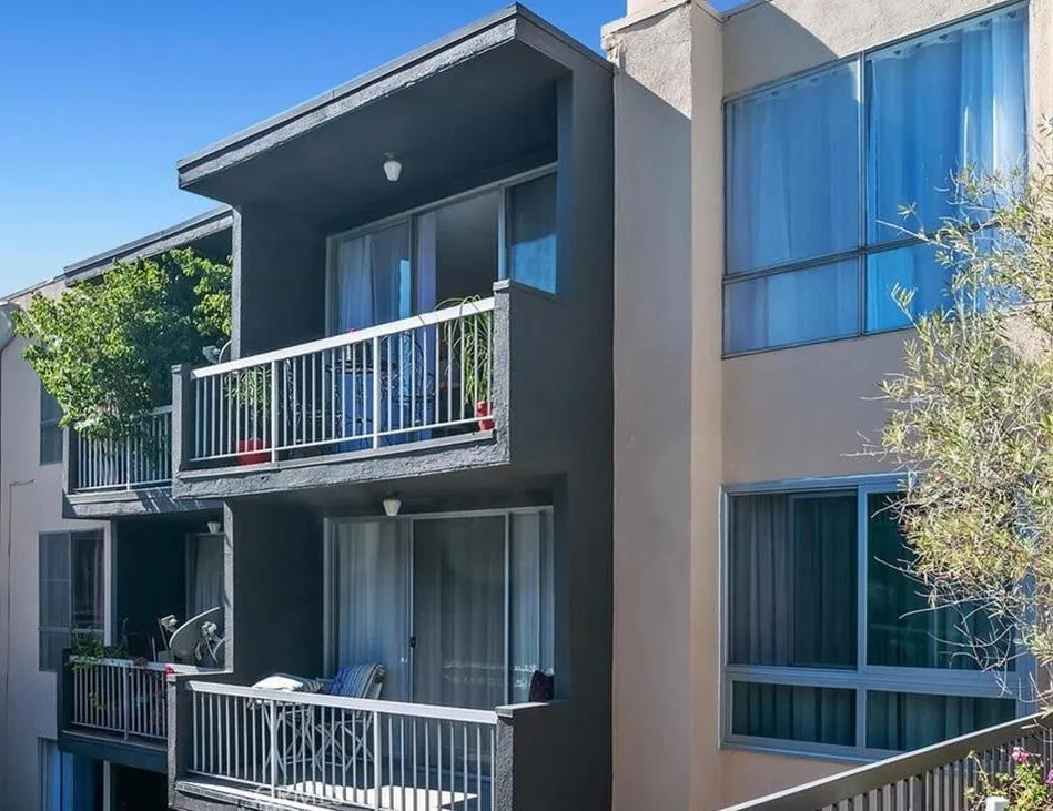 Additional image 43 of 1745 Camino Palmero St, Los Angeles, CA 90046