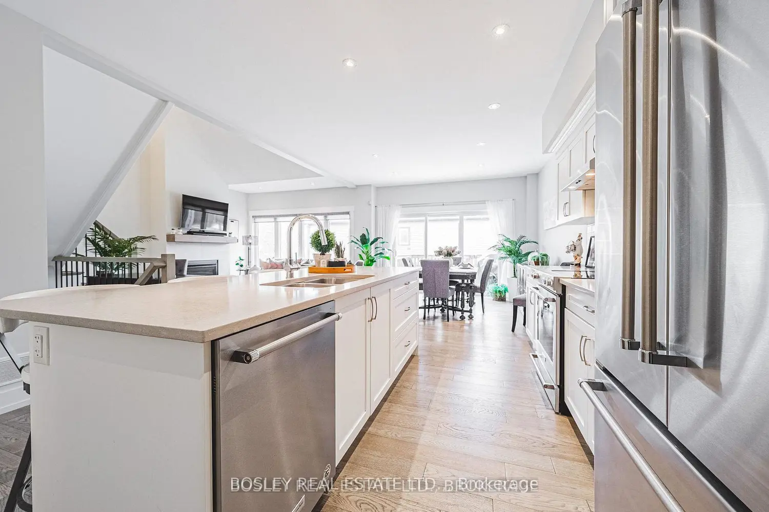 3573 Dominion Road 2 photo 3