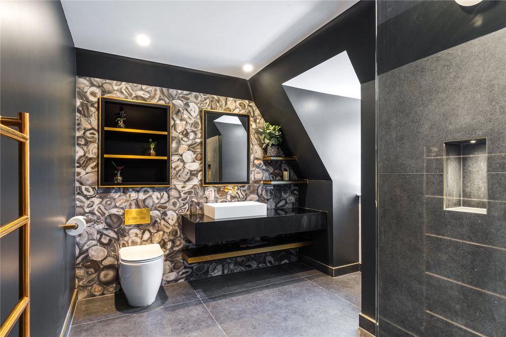 Additional image 25 of 5 bed detached house for saleCharters Gate, Ascot, Berkshire SL5