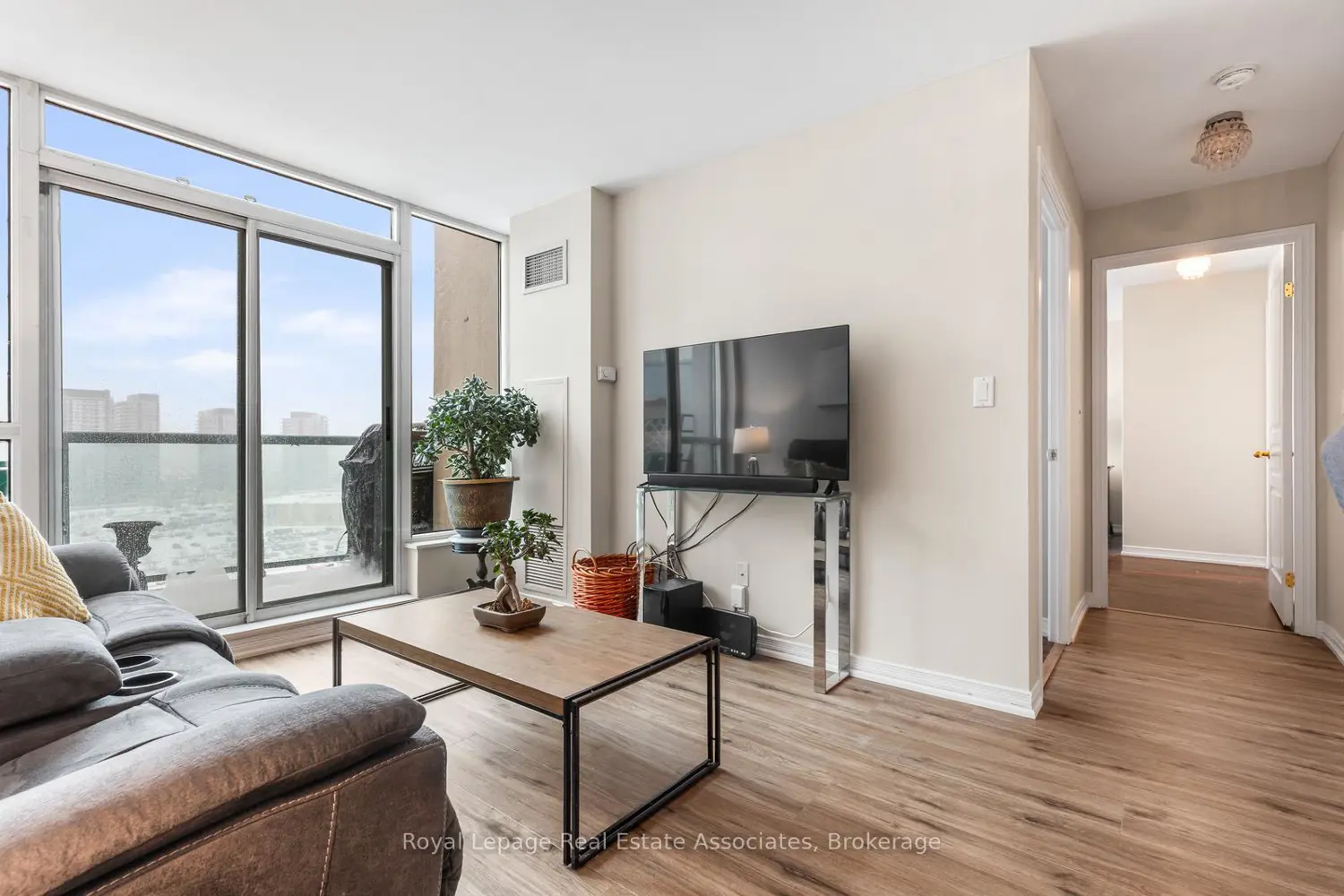 Additional image 12 of 2565 Erin Centre Boulevard Ph7