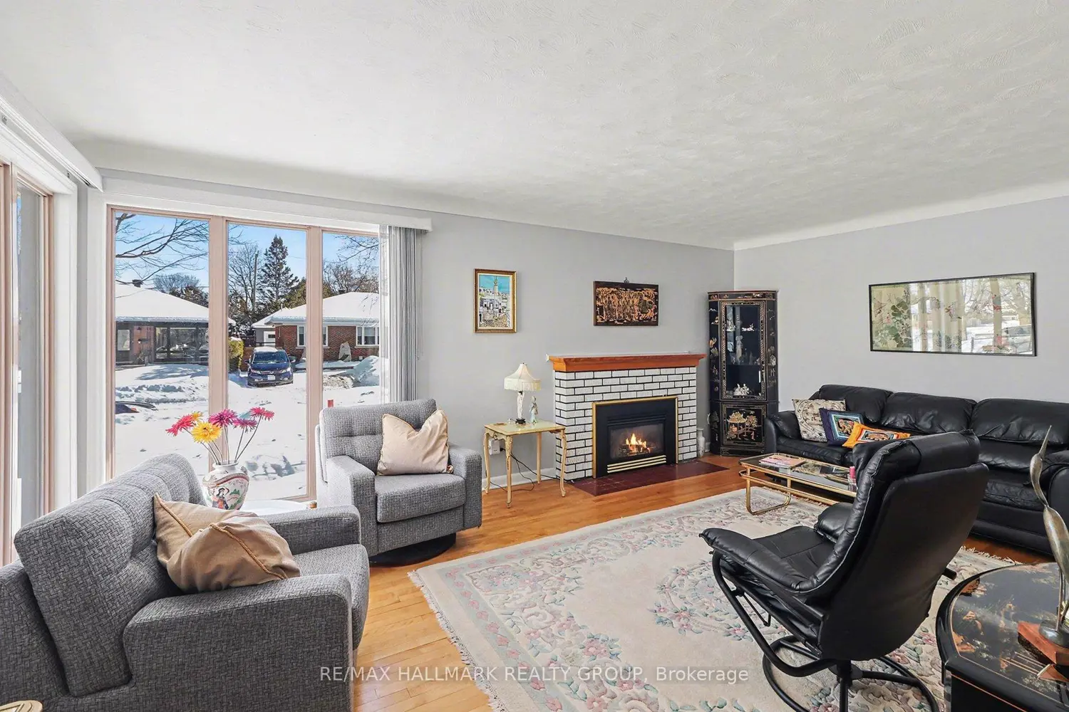 Additional image 4 of 2004 Dorval Avenue