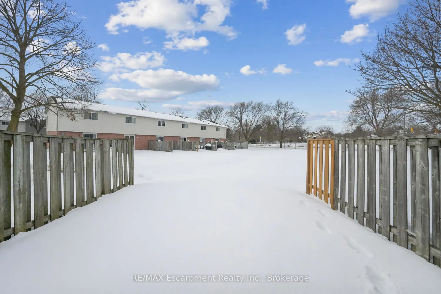 Additional image 20 of 40 Imperial Road 71