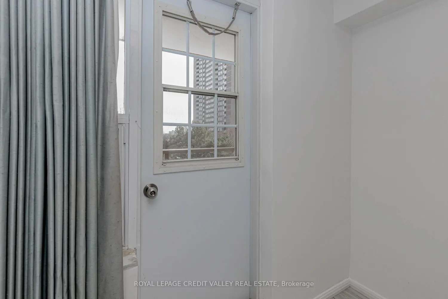 Additional image 9 of 3120 Kirwin Avenue 501