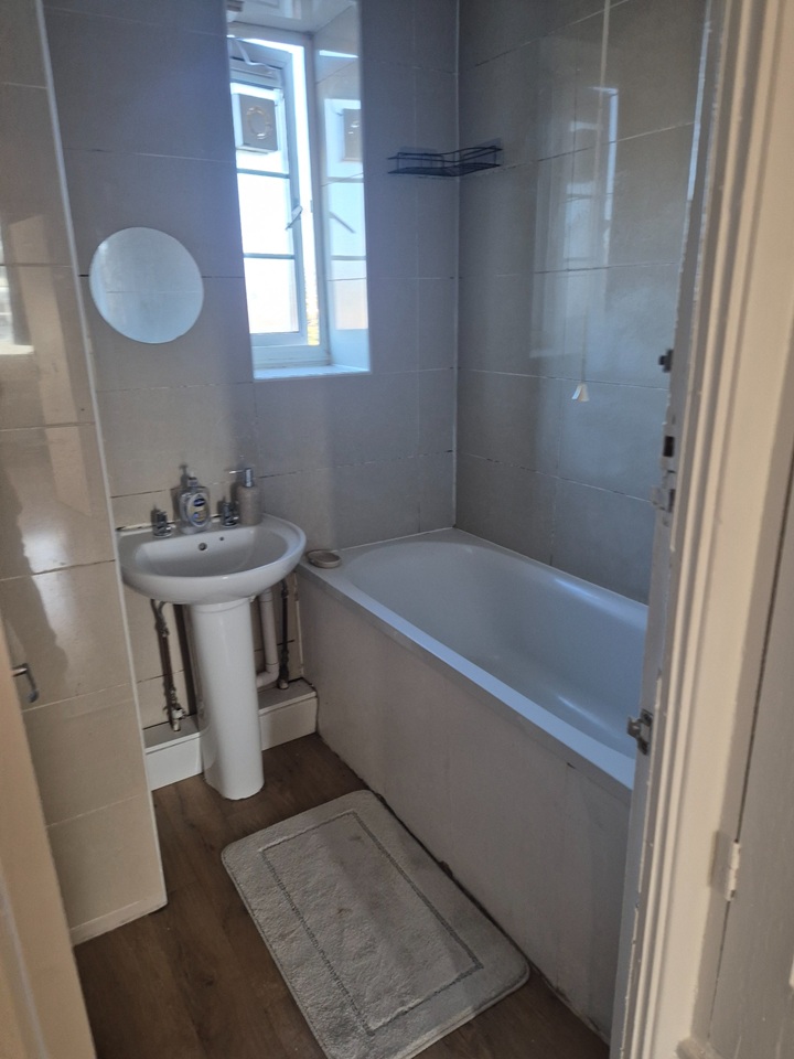 Additional image 5 of Room in a Shared Flat, London, SW4, N1 7GU