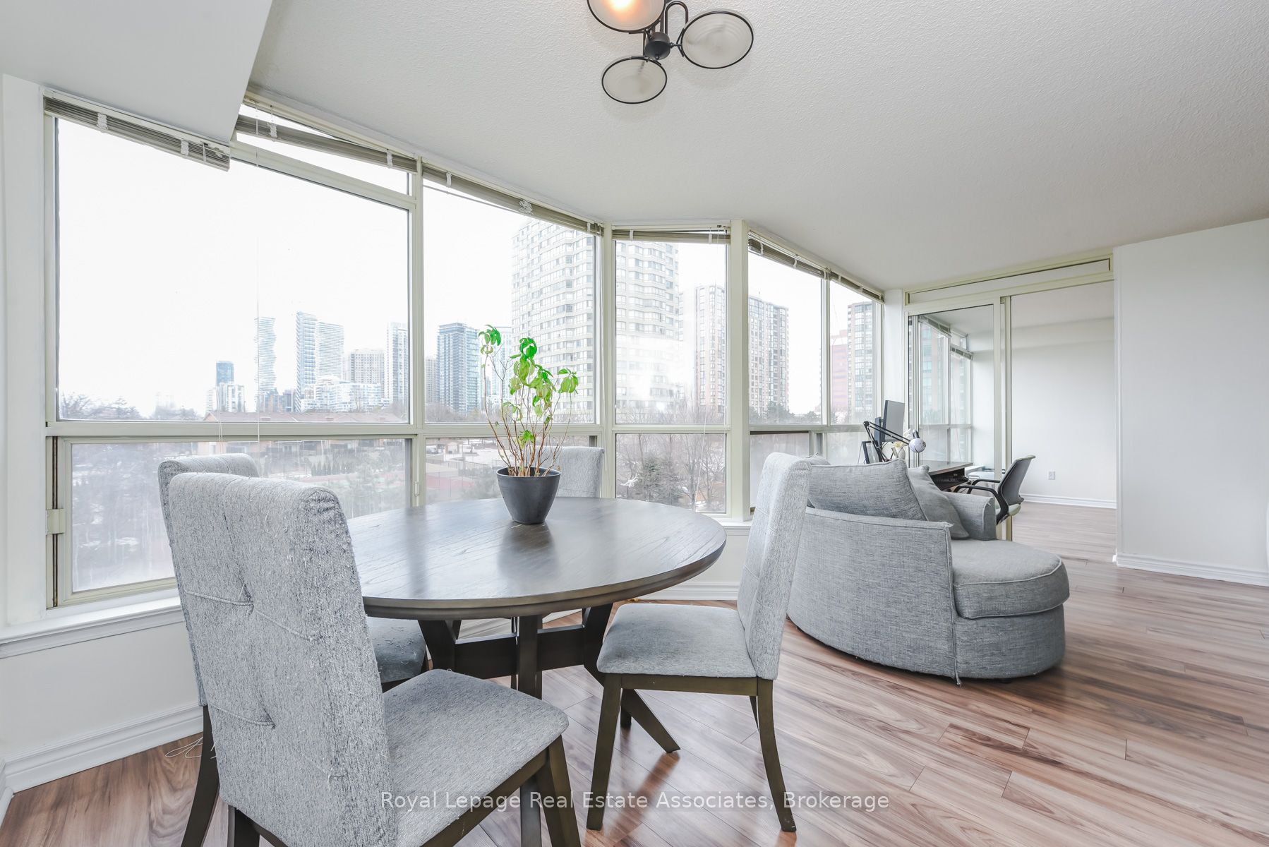 Additional image 5 of 501-55 Elm Drive W, Mississauga, ON, L5B 3Z3