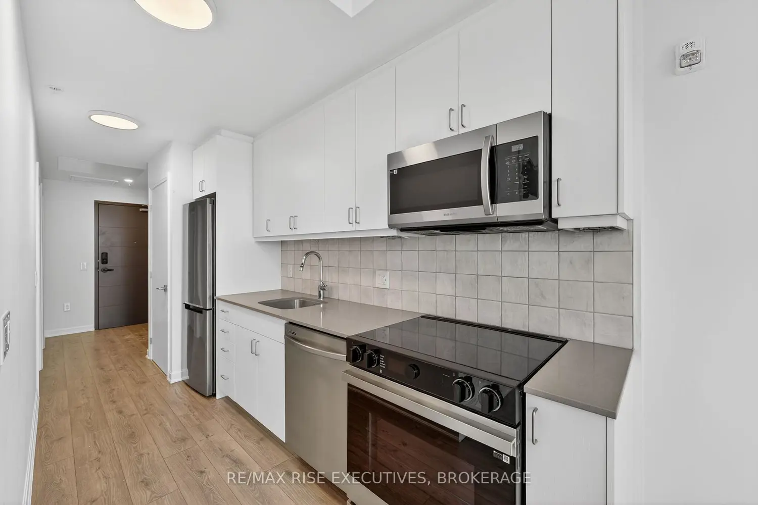 Additional image 7 of 223 Princess Street 813