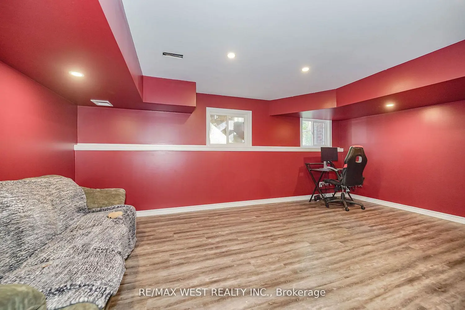 Additional image 8 of 715 Grandview Street 36