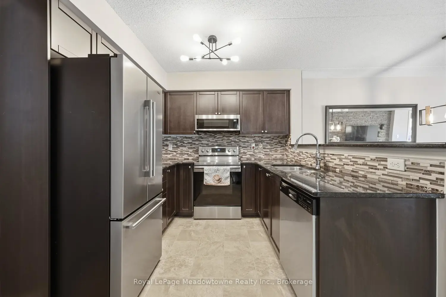 Additional image 6 of 1440 Main Street 114