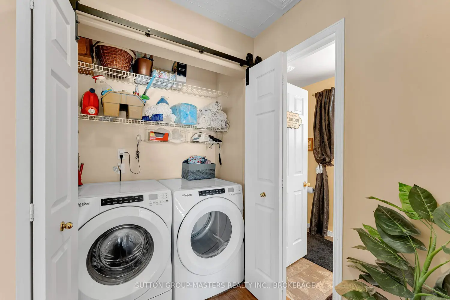 Additional image 10 of 568 Roosevelt Drive