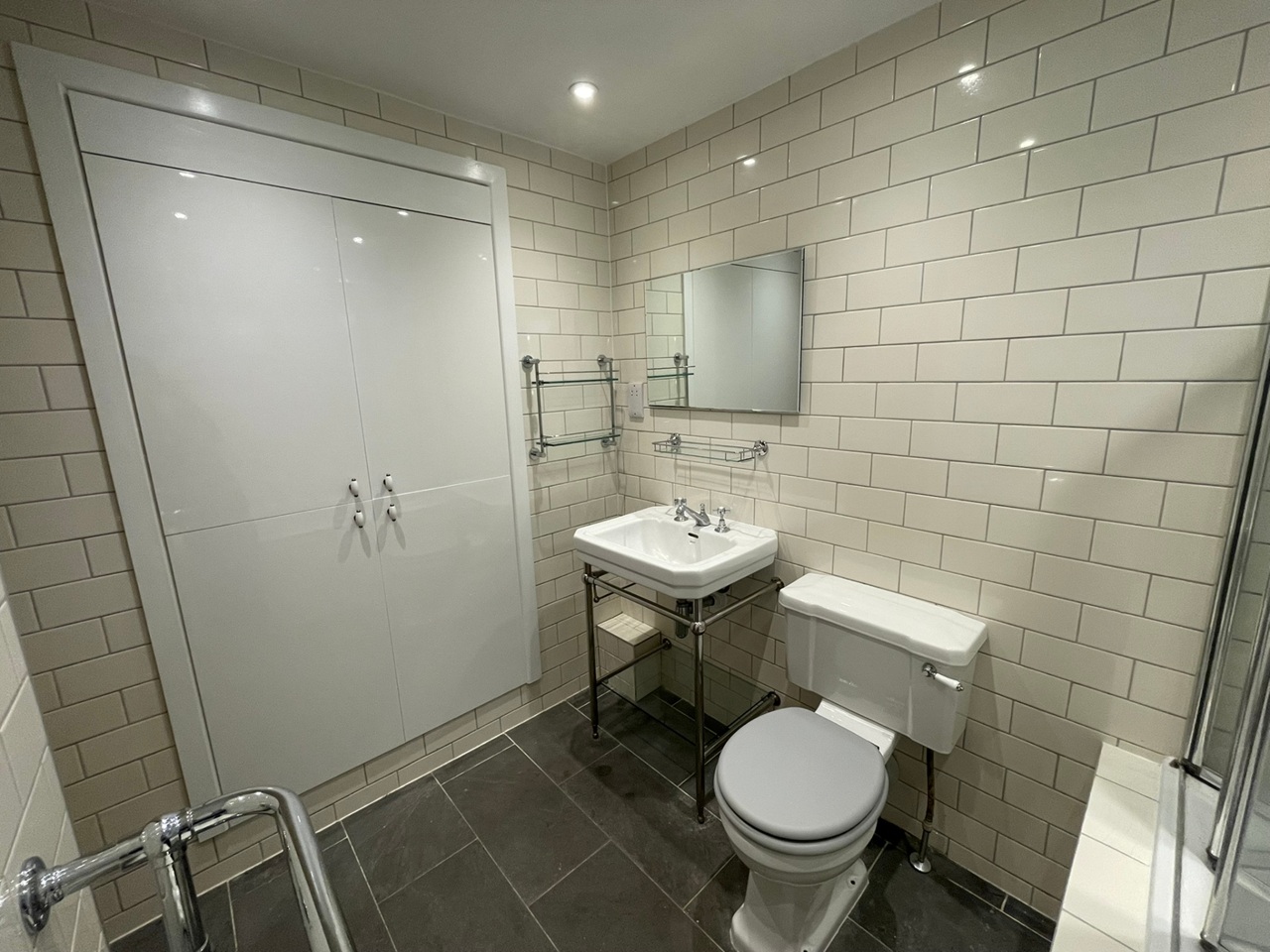 Additional image 8 of 2 Bed Flat, Shaw Court, SW11, N1 7GU