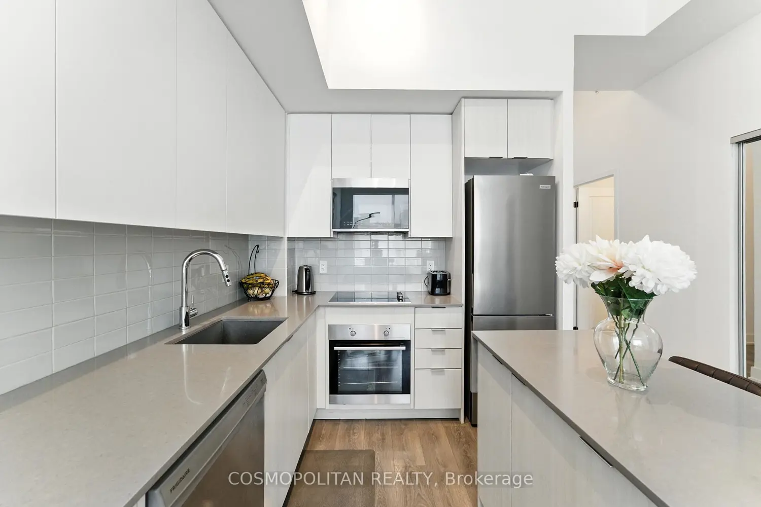 Additional image 5 of 2489 Taunton Road 355