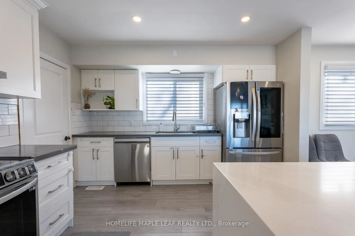 Additional image 9 of 936 Alice Street