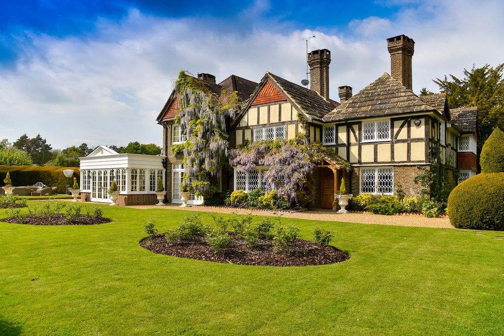 Additional image 3 of 8 bed country house for saleBrighton Road, Horsham RH13