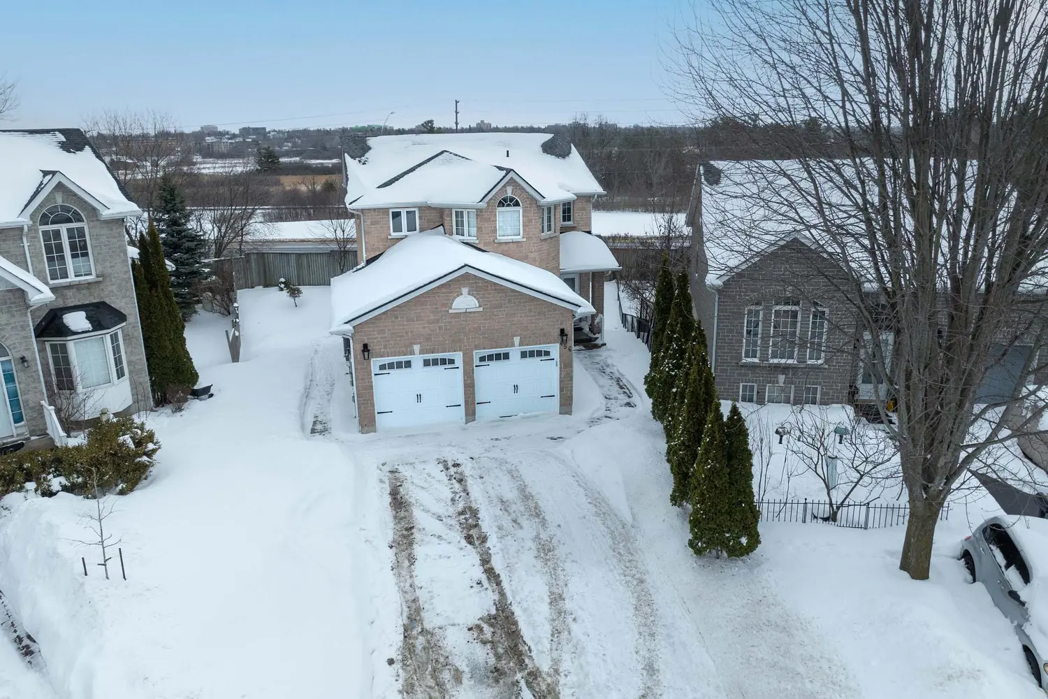 Additional image 20 of 456 Weston Crescent