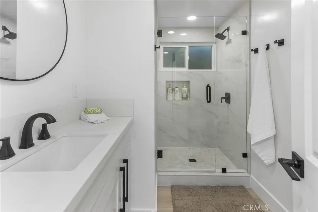 Additional image 19 of 114 Onyx Ave, Newport Beach, CA 92662