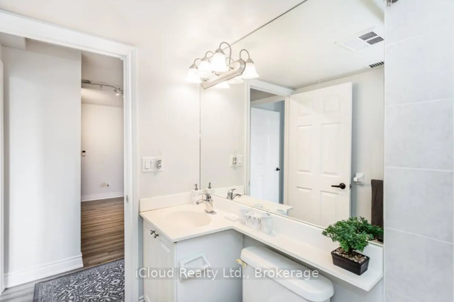 Additional image 16 of 3888 Duke Of York Boulevard 933, Mississauga