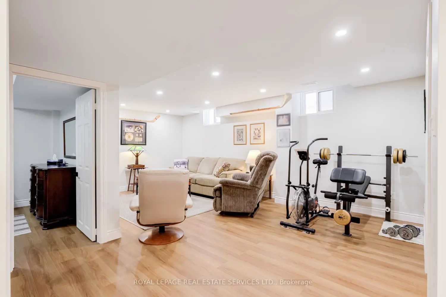 Additional image 11 of 92 Gray Avenue