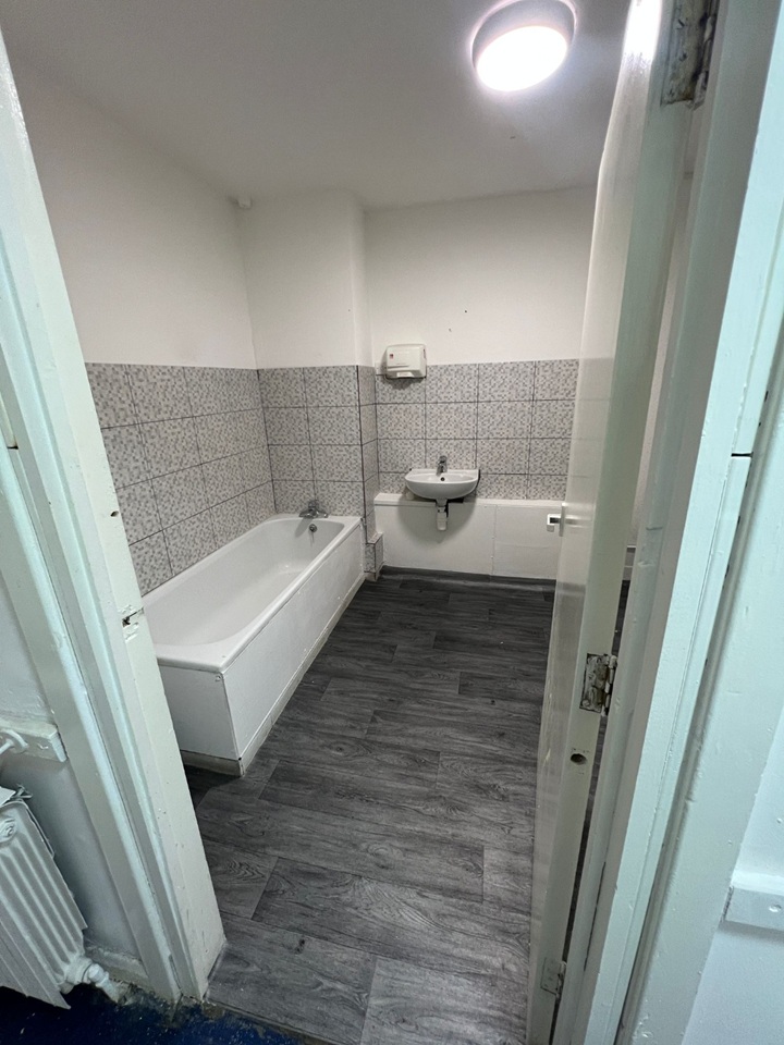 Additional image 9 of Room in a Shared House, Room In Pennington Place, LS6, N1 7GU