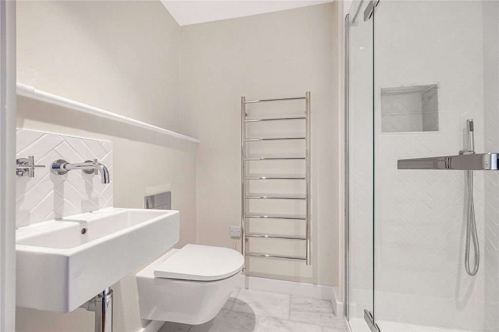 Additional image 8 of 1 bed flat for saleSt Peters Mews, The Parade, Marlborough, Wiltshire SN8