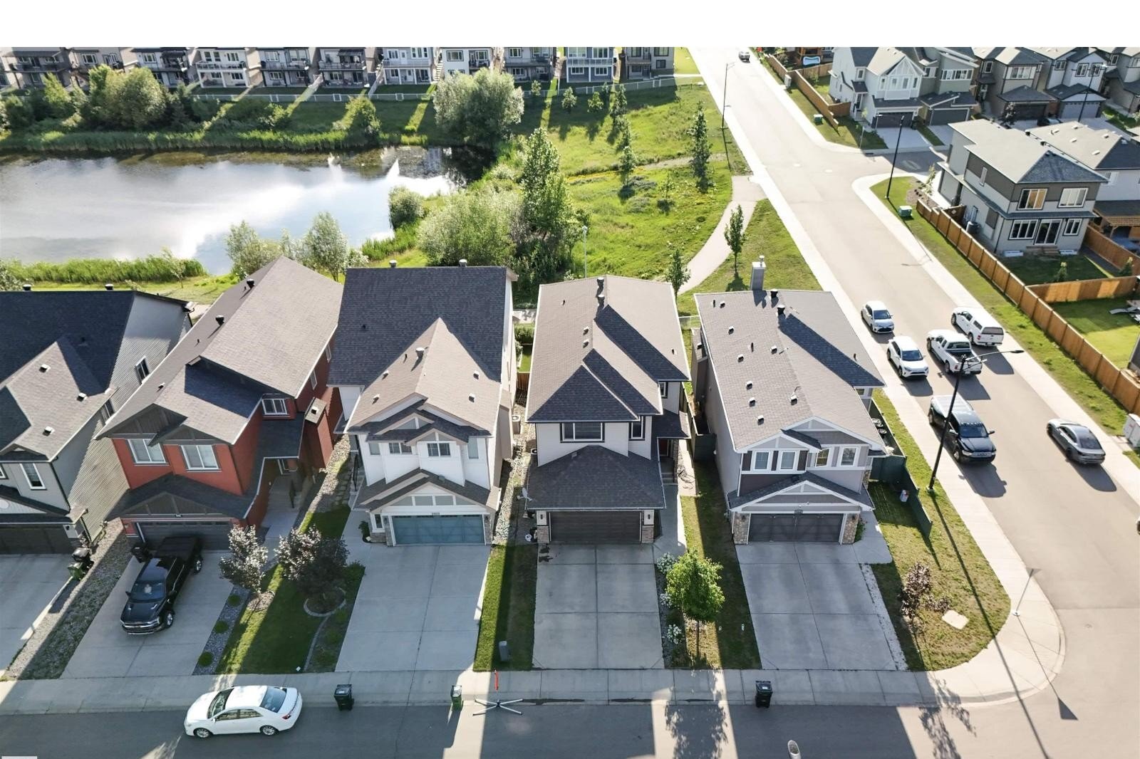 Additional image 8 of 9864 222 Street NW, Edmonton, AB, T5T7J1