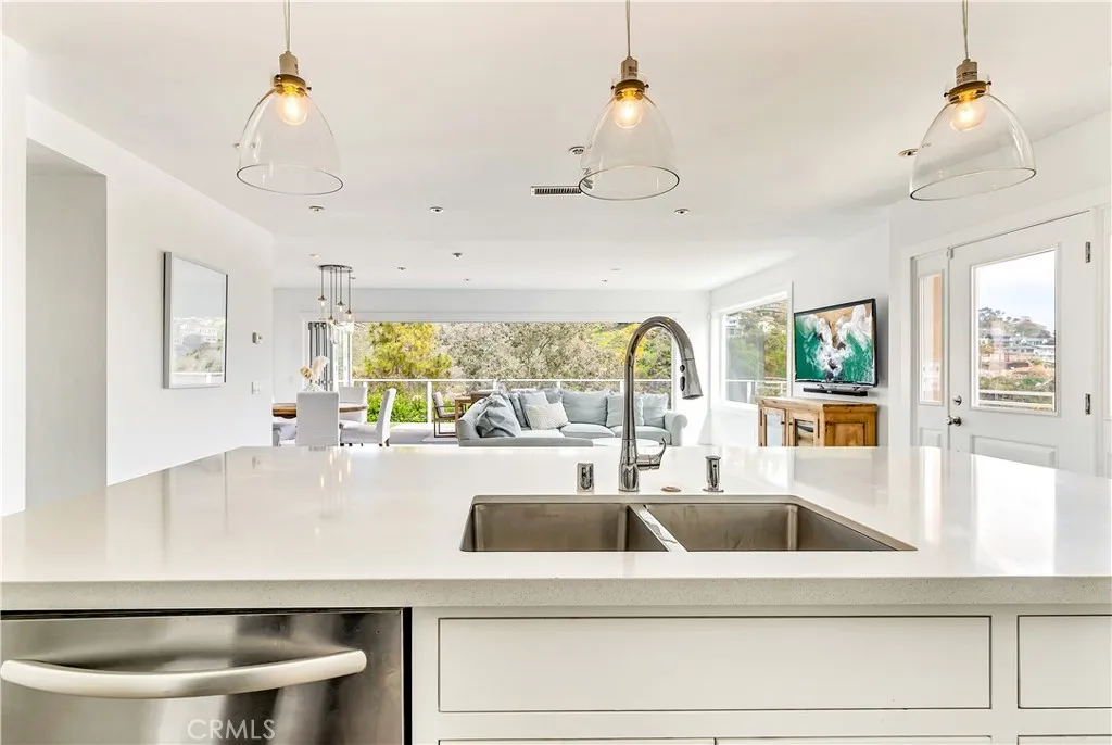 Additional image 30 of 31032 Aliso Circle, Laguna Beach, CA 92651