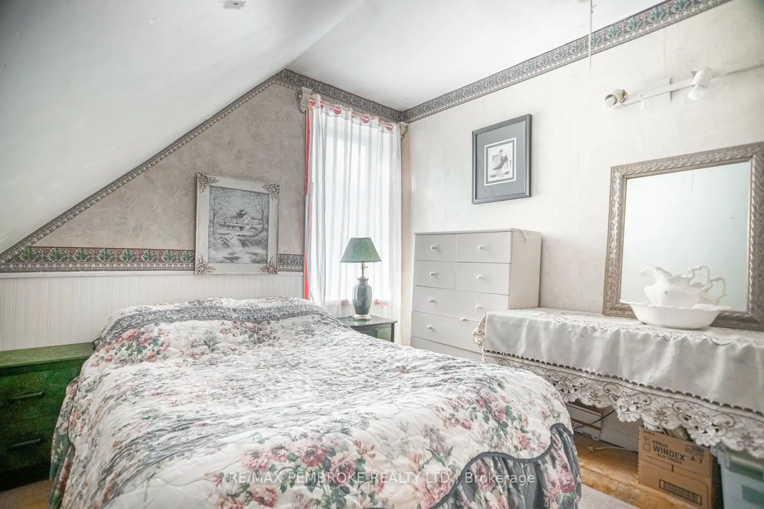 Additional image 2 of 476 Airport Road