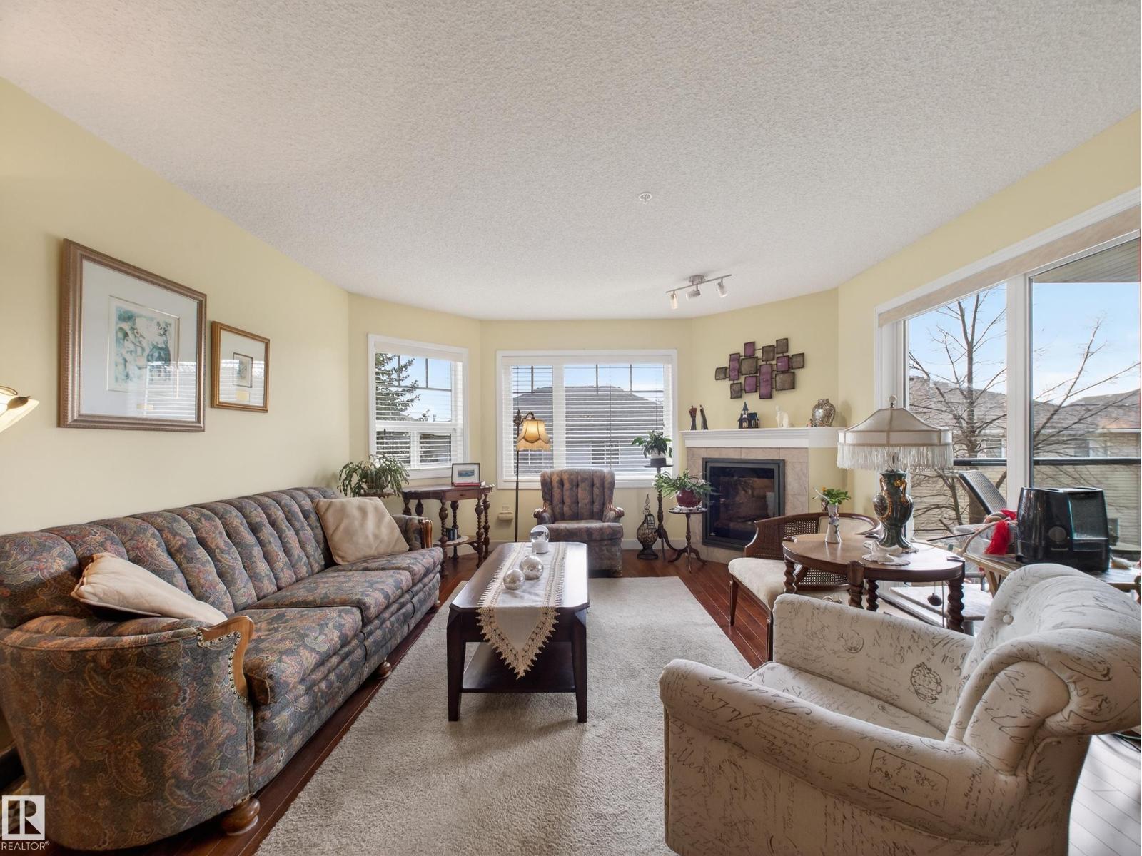 Additional image 2 of 218-2045 Grantham Court NW, Edmonton, AB, T5T3X6