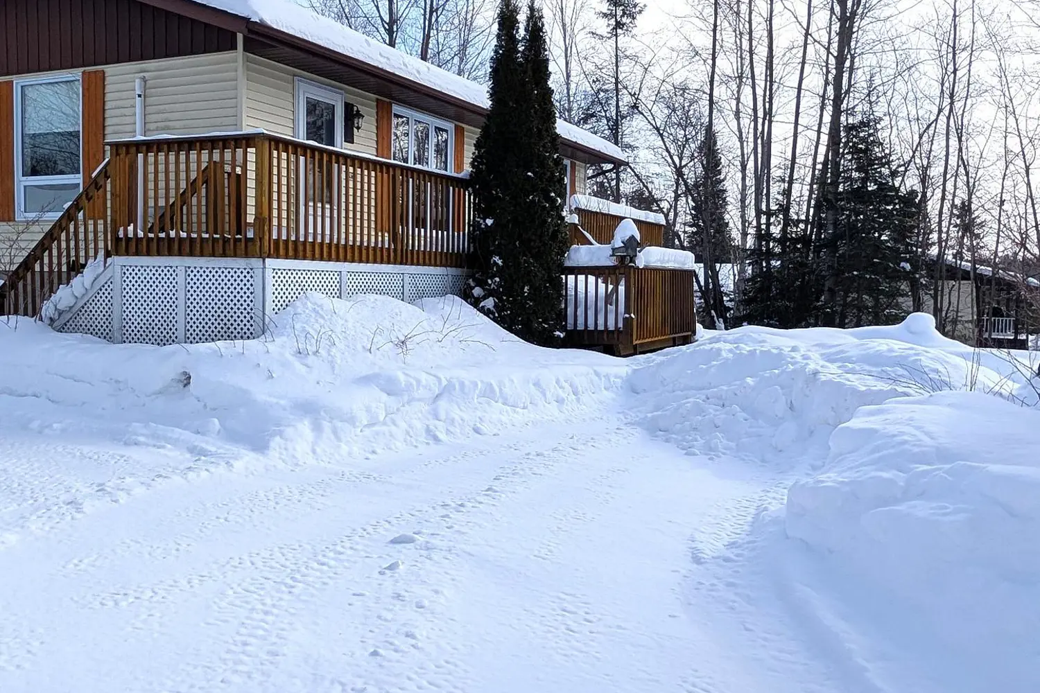 Additional image 4 of 762 Ouellette Road