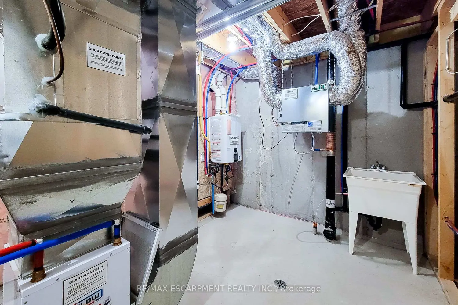 Additional image 18 of 111 Alicia Crescent