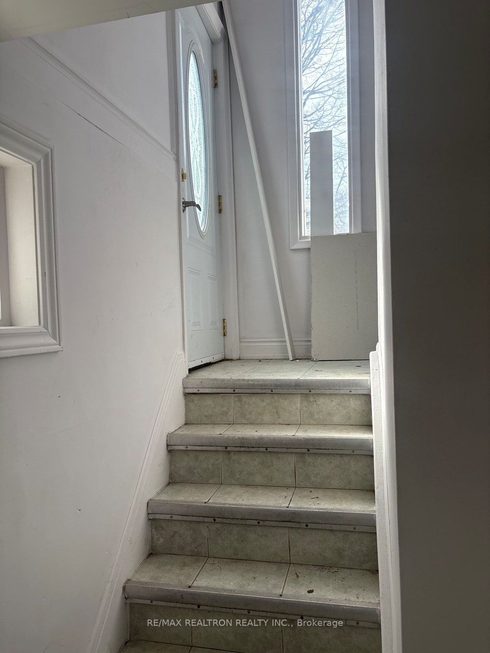 Additional image 2 of A-431 Oceanside Avenue, Richmond Hill, ON, L4C 2Z7