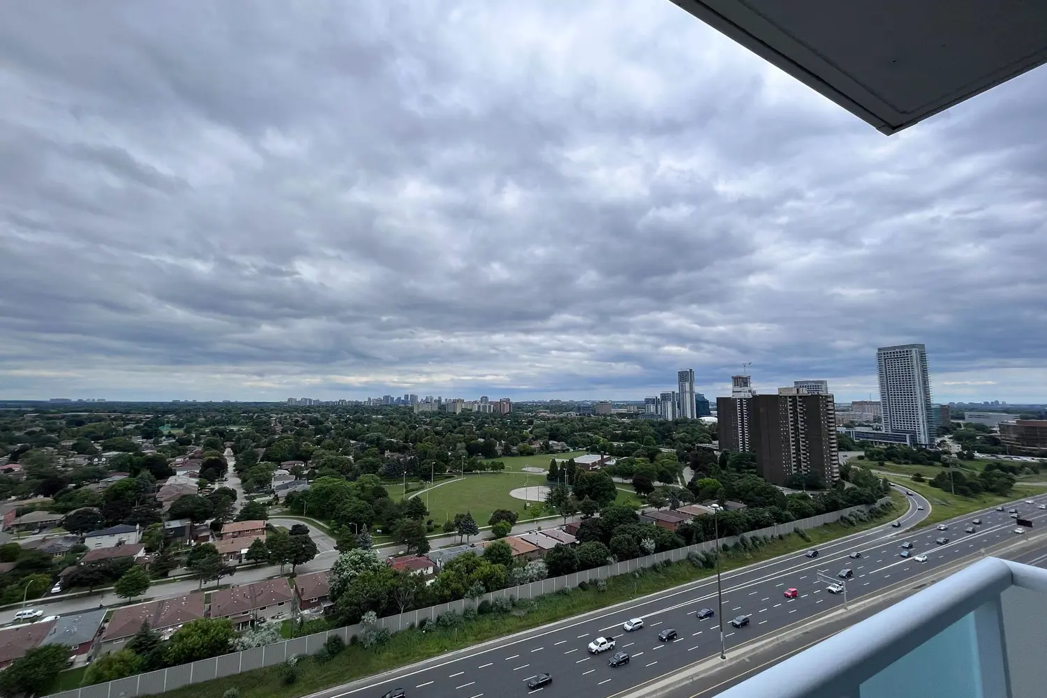 Additional image 7 of 188 Fairview Mall Drive 2107