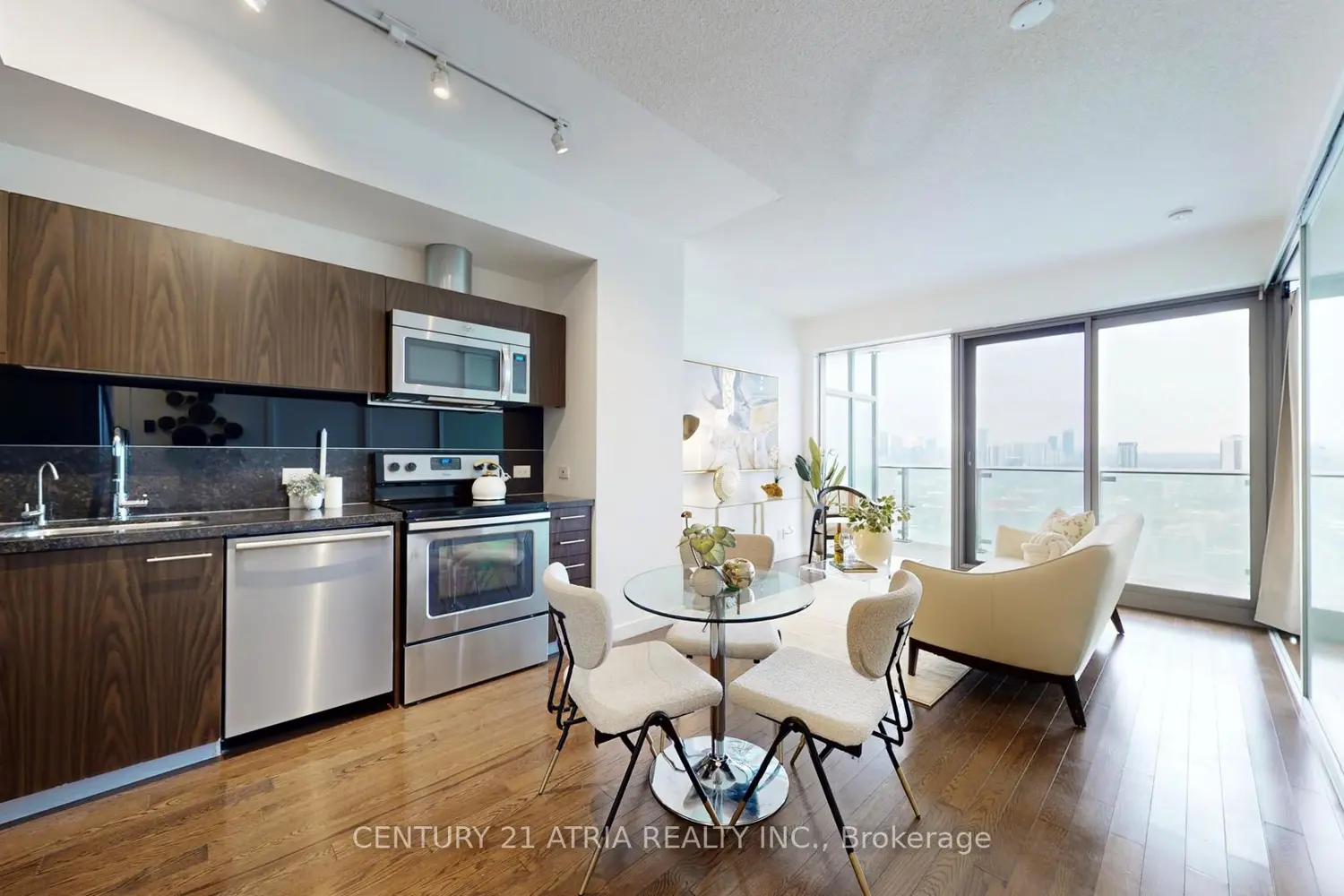 390 Cherry Street 2404