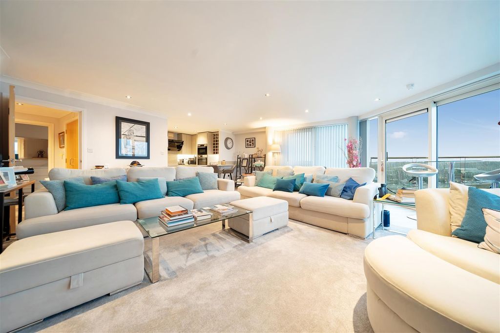 Additional image 5 of 2 bed flat for salePatteson Road, Ipswich IP3
