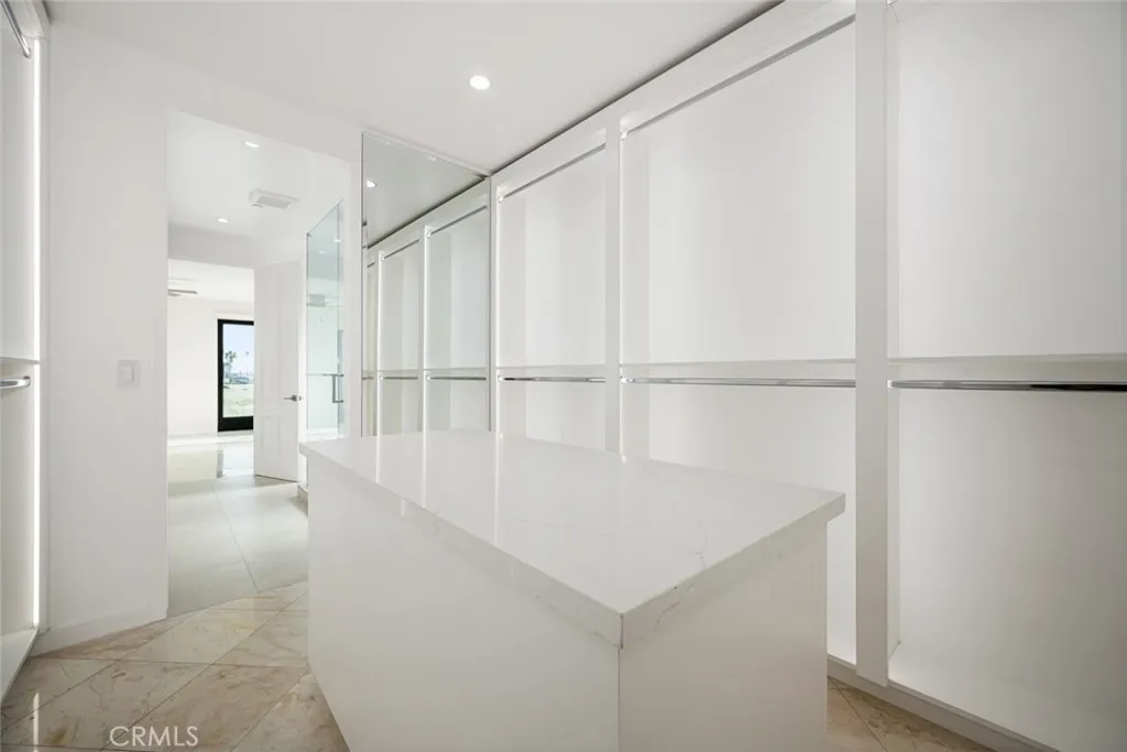 Additional image 44 of 1724 Bluff Pl, Long Beach, CA 90802